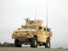 Etats Unis RG33 MRAP II véhicule blindé à roues photo . Avec le nouveau programme MRAP II,le gouvernement pourrait commandé la production de 20.500 véhicules MRAP II, les tets, les pièces détachées et le support logistique. L’une des compagnie choisie sur les deux sélectionnés, est la firme BAE Systems va produire le MRAP II basé sur la conception du véhicule 6x6 Caiman et du véhicule de la catégorie MRAP II, le véhicule 6x6 RG33. Six véhicules de la catégorie MRAP II avec une solution de blindage additionnel seront fournis au client en Mars 2008, pour la réalisation de tests sur base du contrat de livraison. Les véhicules blindés RG33 et Caiman ont la bonne moyenne au niveau de la capacité de chargement, de la protection balistique et ont prouvé leur extrême capacité a être manipulé dans les meilleurs conditions. Leurs conceptions offrent une avancé au niveau de la mobilité en augmentant les capacités de chargement, en permettant l’intégration de moyens de survie à travers le spectre de menace.