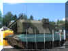 2S19_Self-Propelled_Howitzer_Russia_06.jpg (94592 bytes)