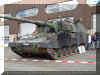 PzH_2000_Self-Propelled_Howitzer_Germany_16.jpg (125077 bytes)